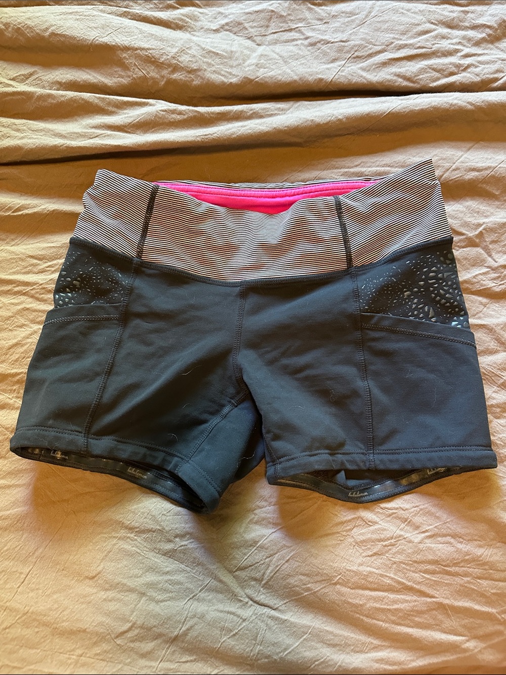 lululemon athletica charcoal gray running shorts with pockets